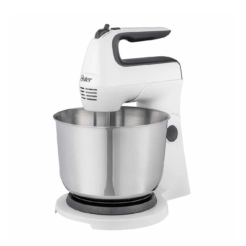 BATIDORA DE MANO Y PEDESTAL BLANCA CON ACCIàN GIRATORIA éNICA Y TAZON DE ACERO FPSTHS3612 OSTER